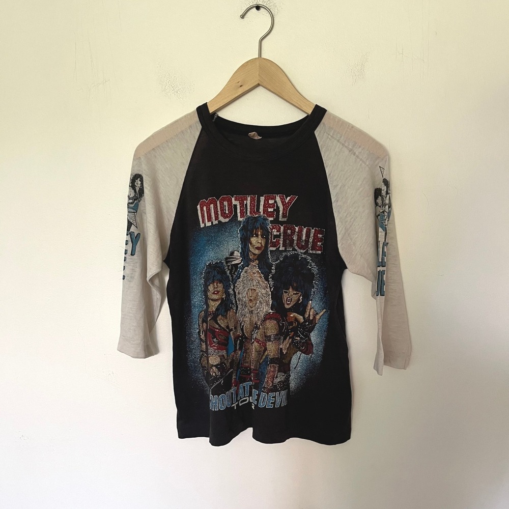 Vintage 1983 Motley Crue Shout at the Devil Tour Raglan Shirt The Fox Medium